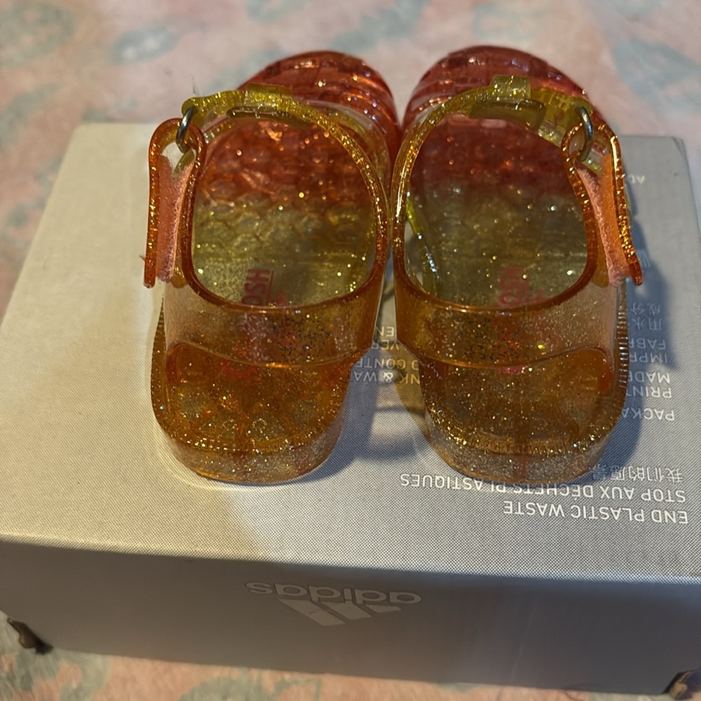 Sandals - Picture 5 of 7